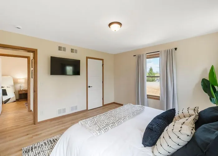 Villa Brand New Construction With Stunning Golf Views! Galena
